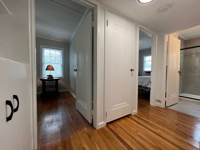 Building Photo - Great Furnished Home in TC