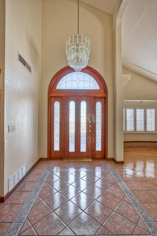 Building Photo - 6912 Crown Ridge Dr