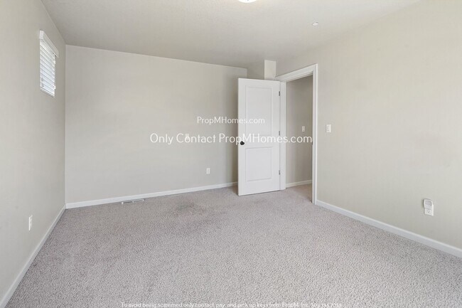 Building Photo - Beautiful Villebois Home - 3 Bedrooms + Bonus Room!