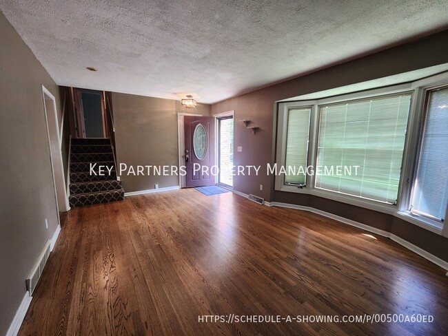Building Photo - 10710 W 91st Terrace