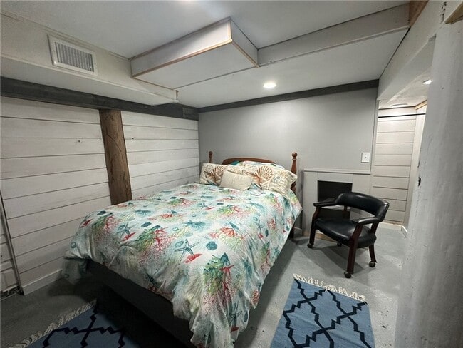 Building Photo - 810 S Sandpiper St