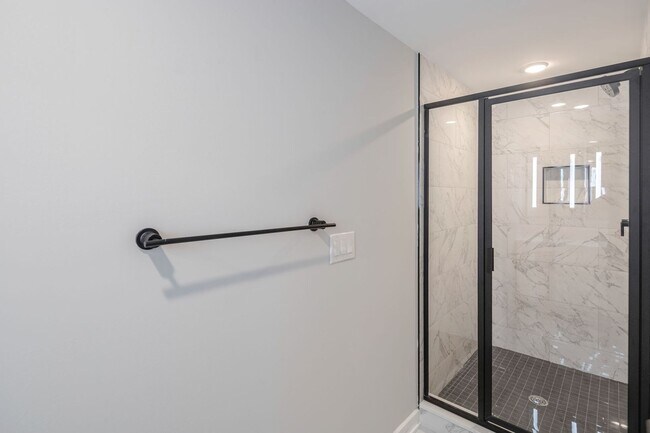 Building Photo - 1717 N 25th St