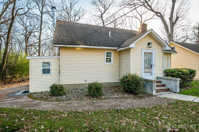 Building Photo - 92 Coleman St