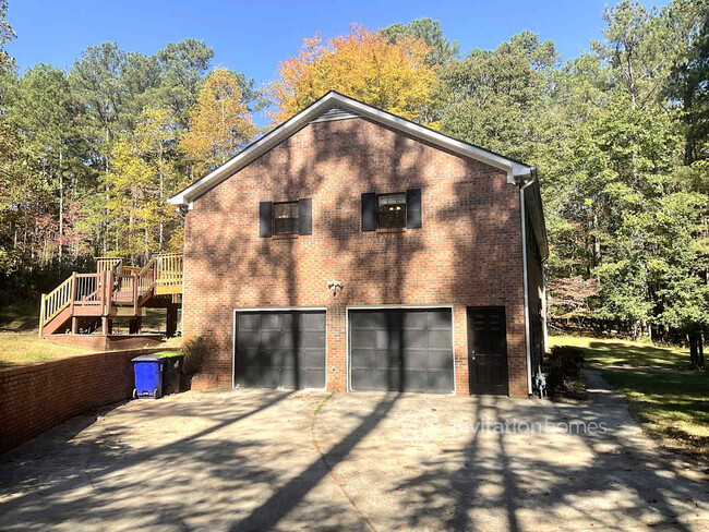 Building Photo - 415 Grist Mill Dr E