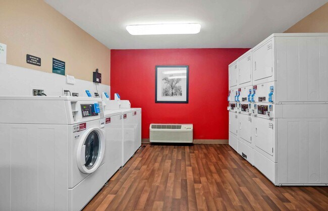 Building Photo - Furnished Studio-Los Angeles - Torrance Ha...