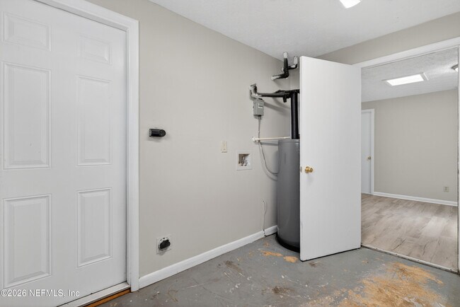 Building Photo - 4257 Packard Dr