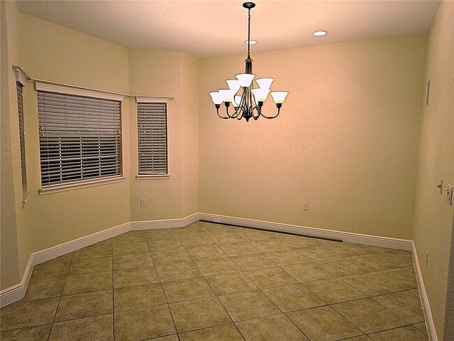 Building Photo - 13218 Fountainbleau Dr