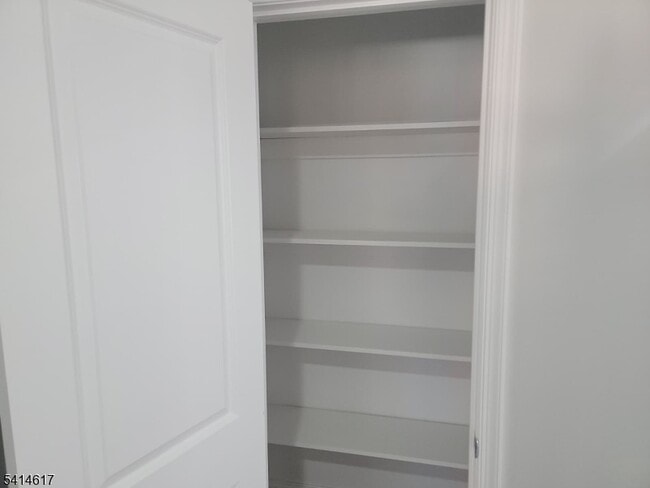 Building Photo - 122 Rose Terrace