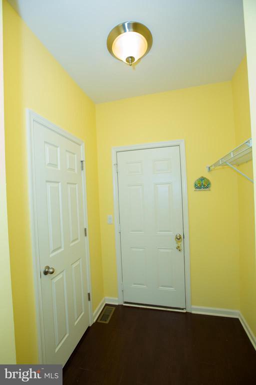 Building Photo - 101 Pearce Ln