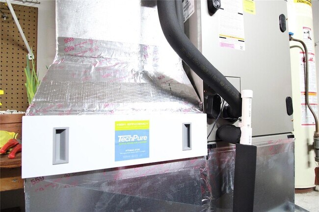 Building Photo - 5115 SW 105 Way