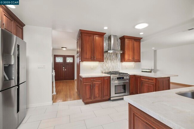 Building Photo - 18 Wimpole St