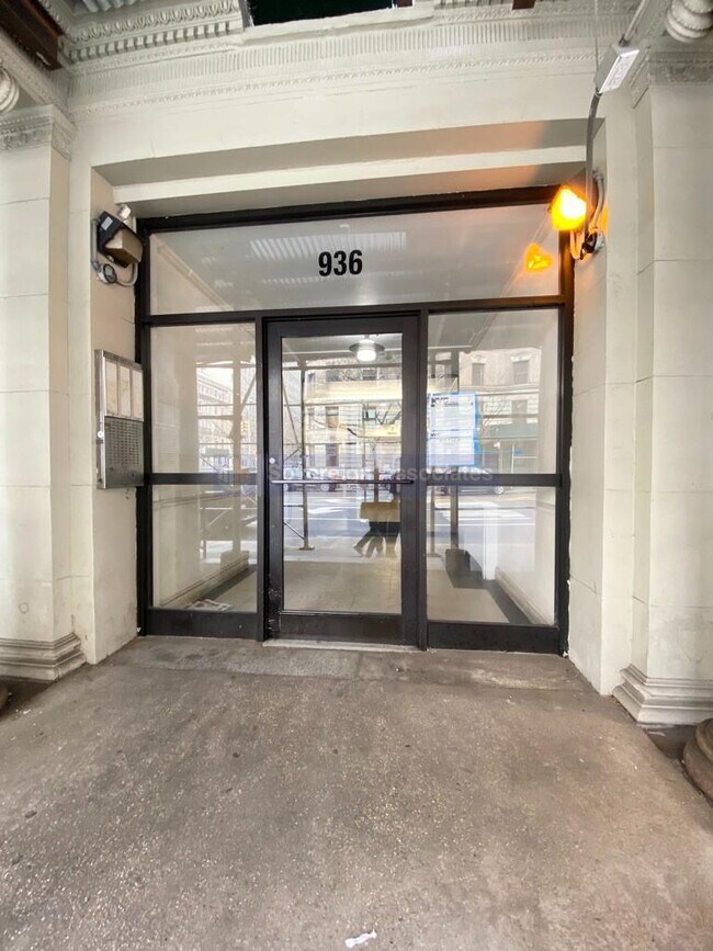 936 West End Avenue 936 West End Ave New York NY 10025 Apartment Finder