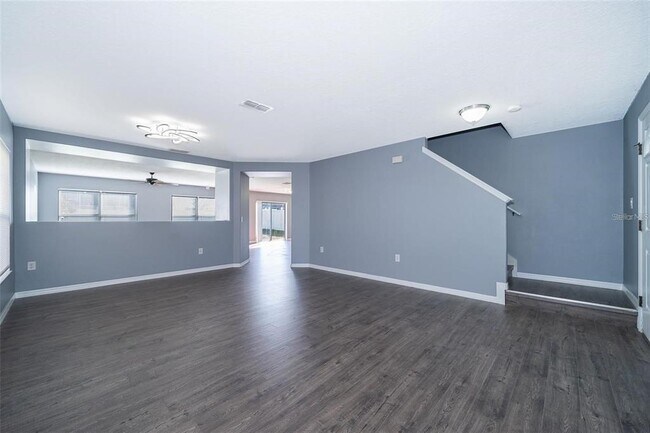 Building Photo - 337 Alfani St