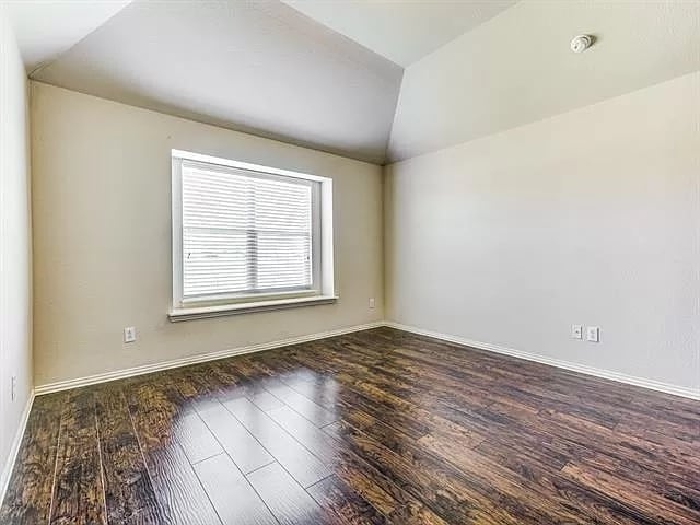 Building Photo - 2761 Cascade Cove Dr