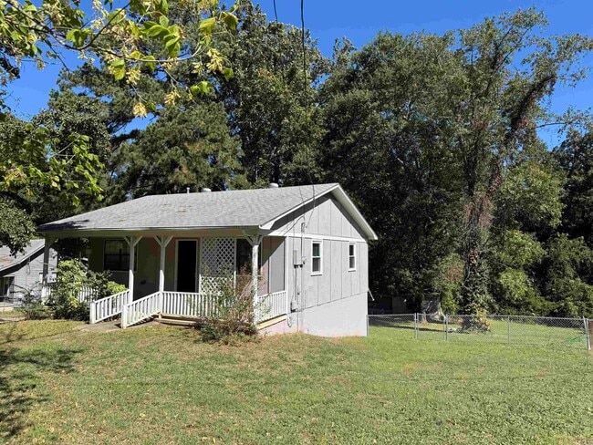 Building Photo - 2105 Wright Ave