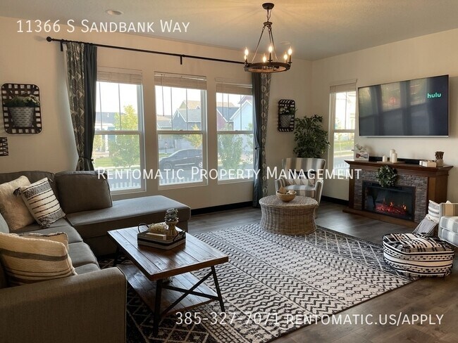 Building Photo - 11366 Sandbank Way