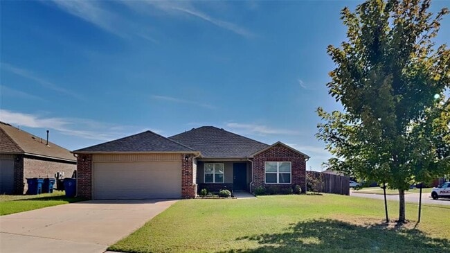 Building Photo - 332 Blue Dr