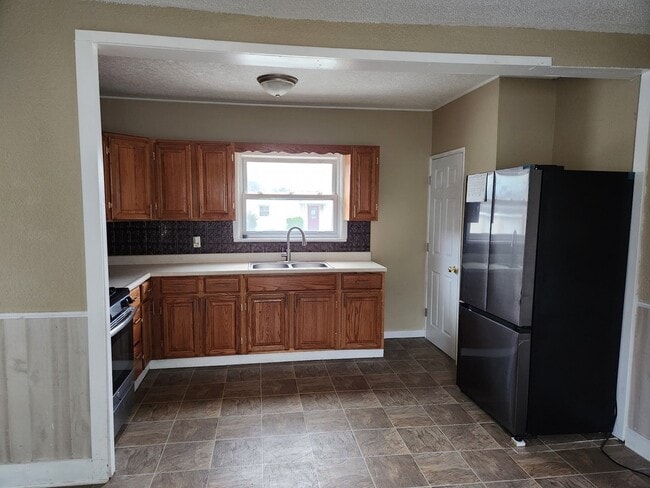 Building Photo - 211 S Morgan St