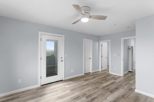 Building Photo - Stunning Remodeled 3-Bed, 3.5-Bath Home with Two Kitchens & Expansive Private Driveway in La Mesa!