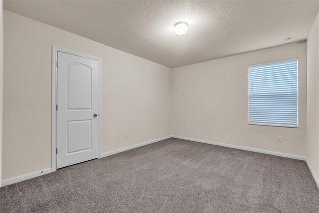 Building Photo - 13014 Carswell St