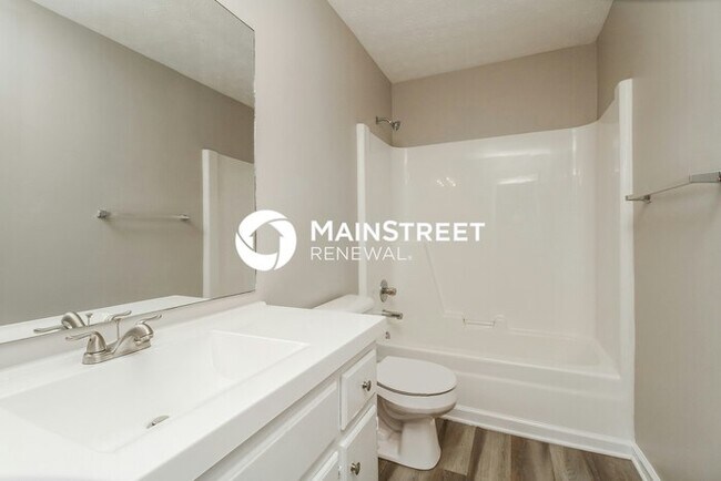 Building Photo - 3 Bedroom Pet-Friendly Home in Murfreesbor...