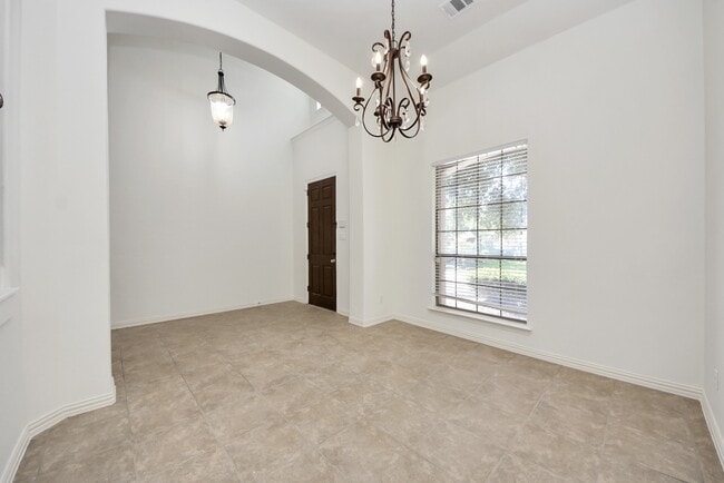 Building Photo - 17222 Red Oak Bend Dr