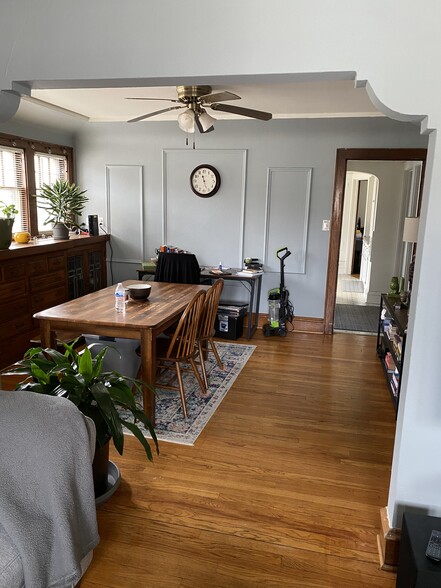 Building Photo - 5805 W Wells St