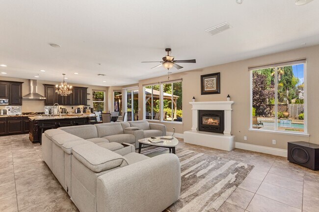 Building Photo - Beautiful Rocklin Home with a Pool!