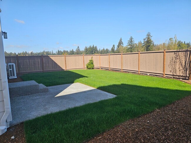 Building Photo - Brand New 4 Bedroom Home in Moreal Meadows! Close to Freeway & JBLM!