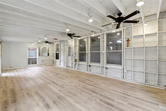 Building Photo - 18427 Grove Brook Ln