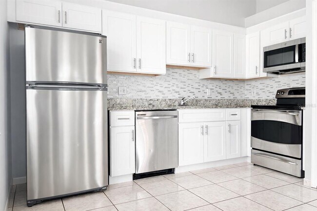 Building Photo - 7915 Tumbleweed Ct