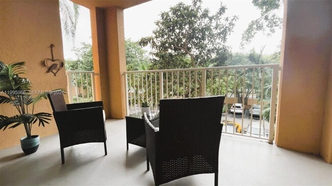 Building Photo - 19801 E Country Club Dr