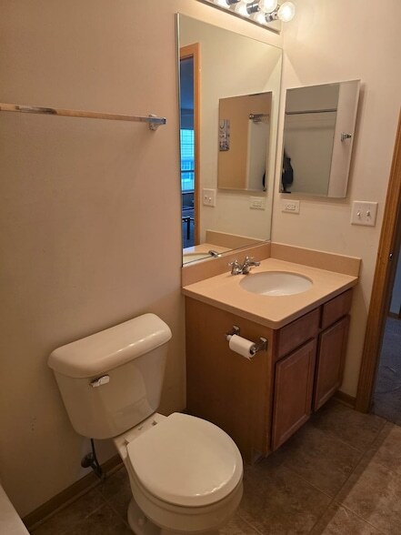 Building Photo - 549 S Jade Ln