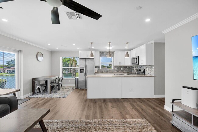 Building Photo - 388 Tuscany Ln