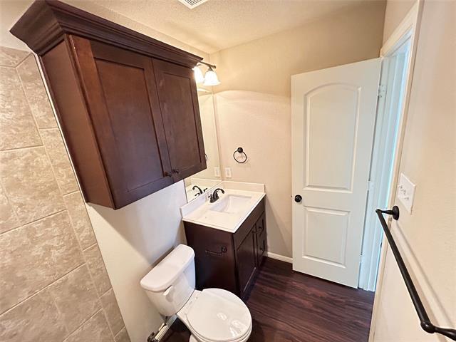 Building Photo - 221 E Cooper St