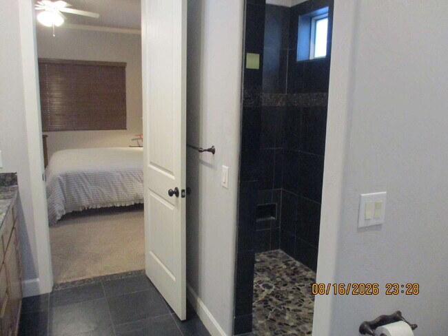 Building Photo - 61 N Aspen Dr