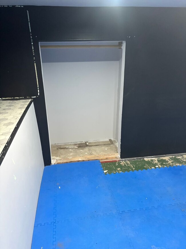 Building Photo - HOUSE ON 16TH STREET (P#136)