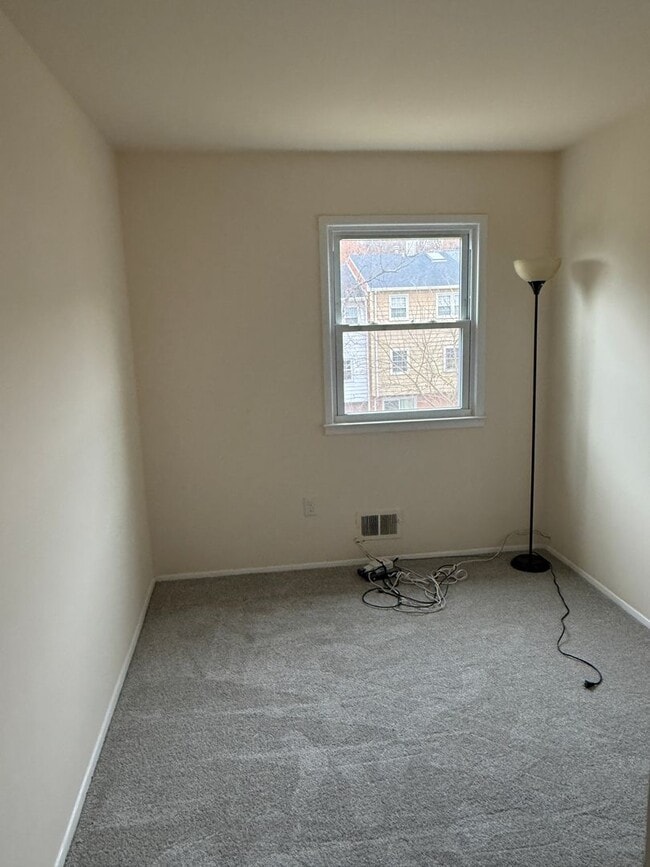 Building Photo - 3519 Buffalo Ct