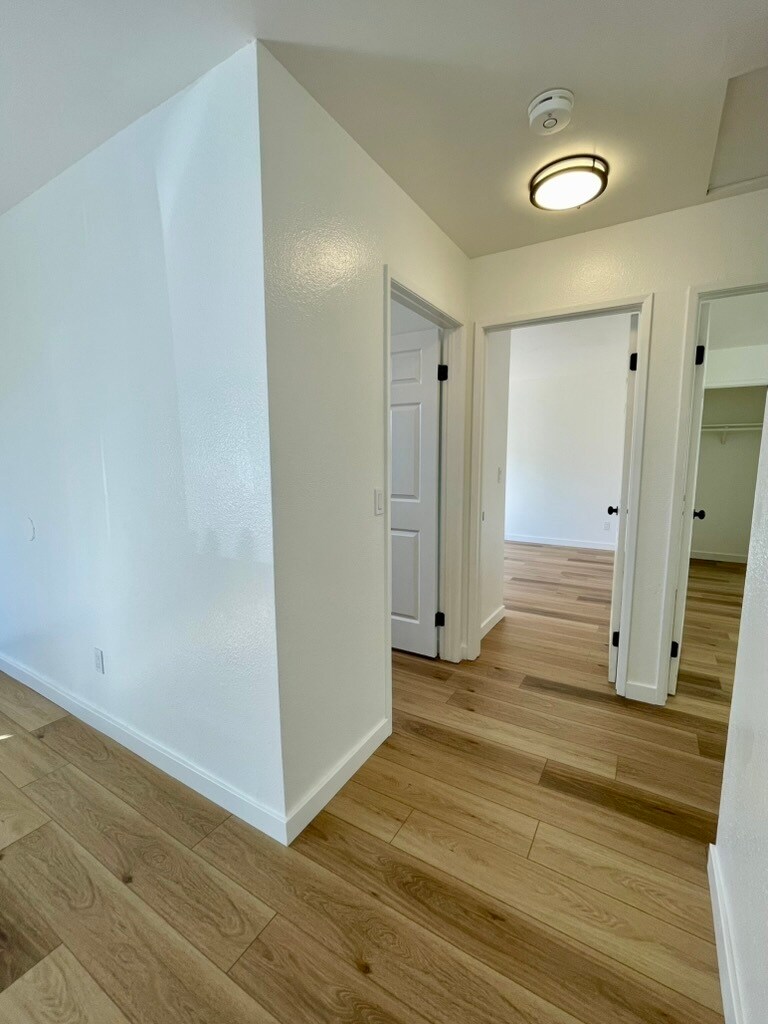 Building Photo - 658 W 23rd St