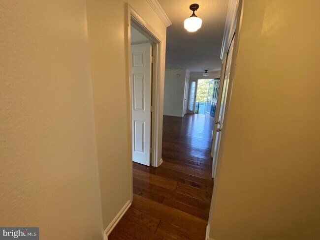 Building Photo - 1508 Church Hill Pl