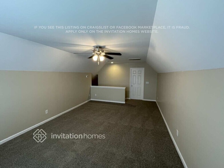 Building Photo - 578 Lansfaire Ave NW