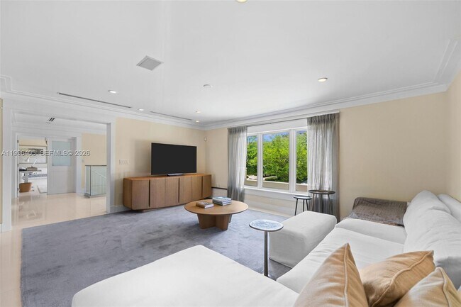 Building Photo - 6831 Sunrise Ct