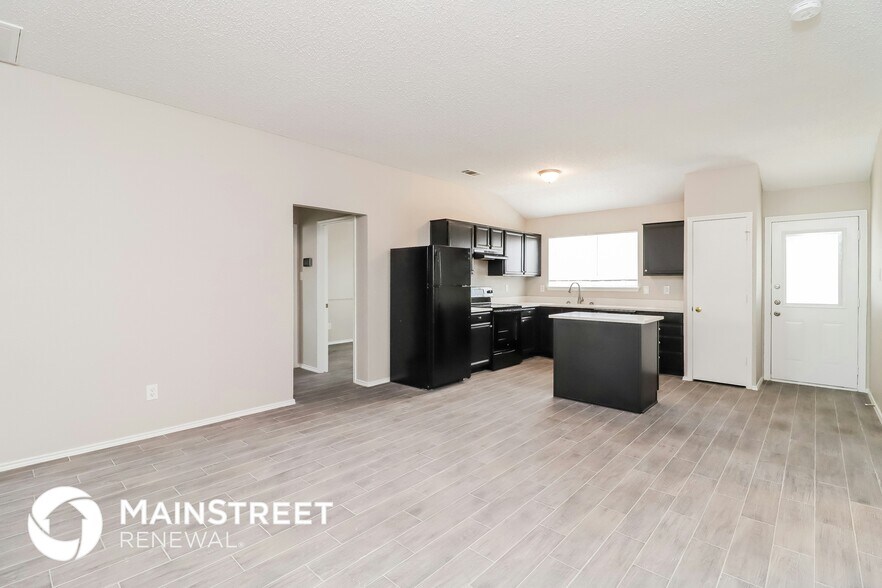 Building Photo - 6720 Bighorn Ridge