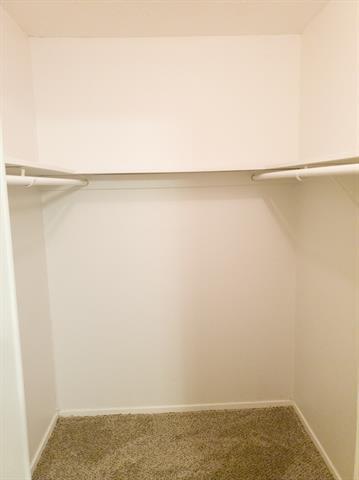 Building Photo - 8560 Park Ln