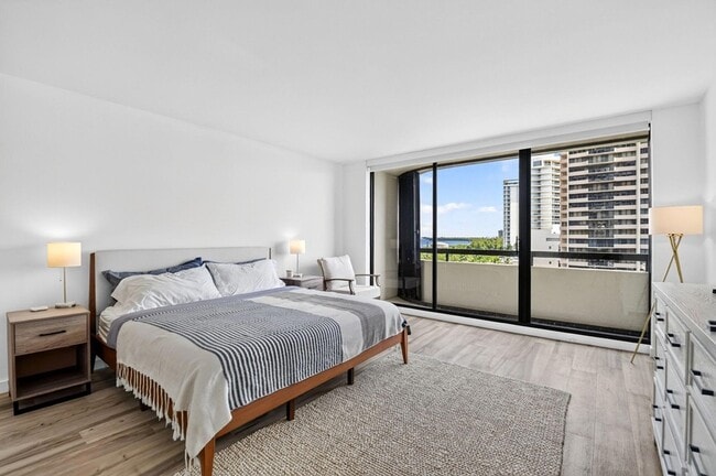Building Photo - 4000 N Ocean Dr