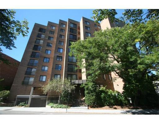 Building Photo - 1247 Beacon St