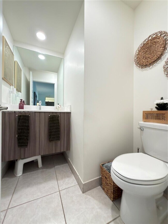 Building Photo - 8379 Central Park Blvd