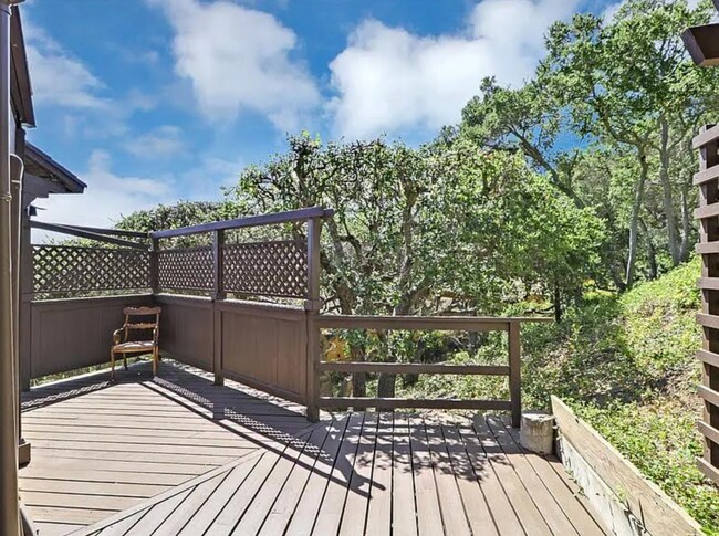 Building Photo - Cottage Retreat Minutes from Downtown Los Gatos & Saratoga