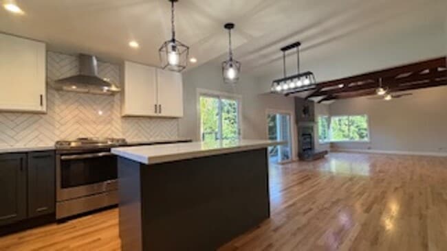 Building Photo - Stunning Tree-House Living with Beach Access - Hidden Beach Area