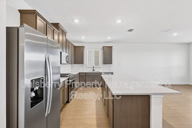 Building Photo - 125 Gallegos Dr